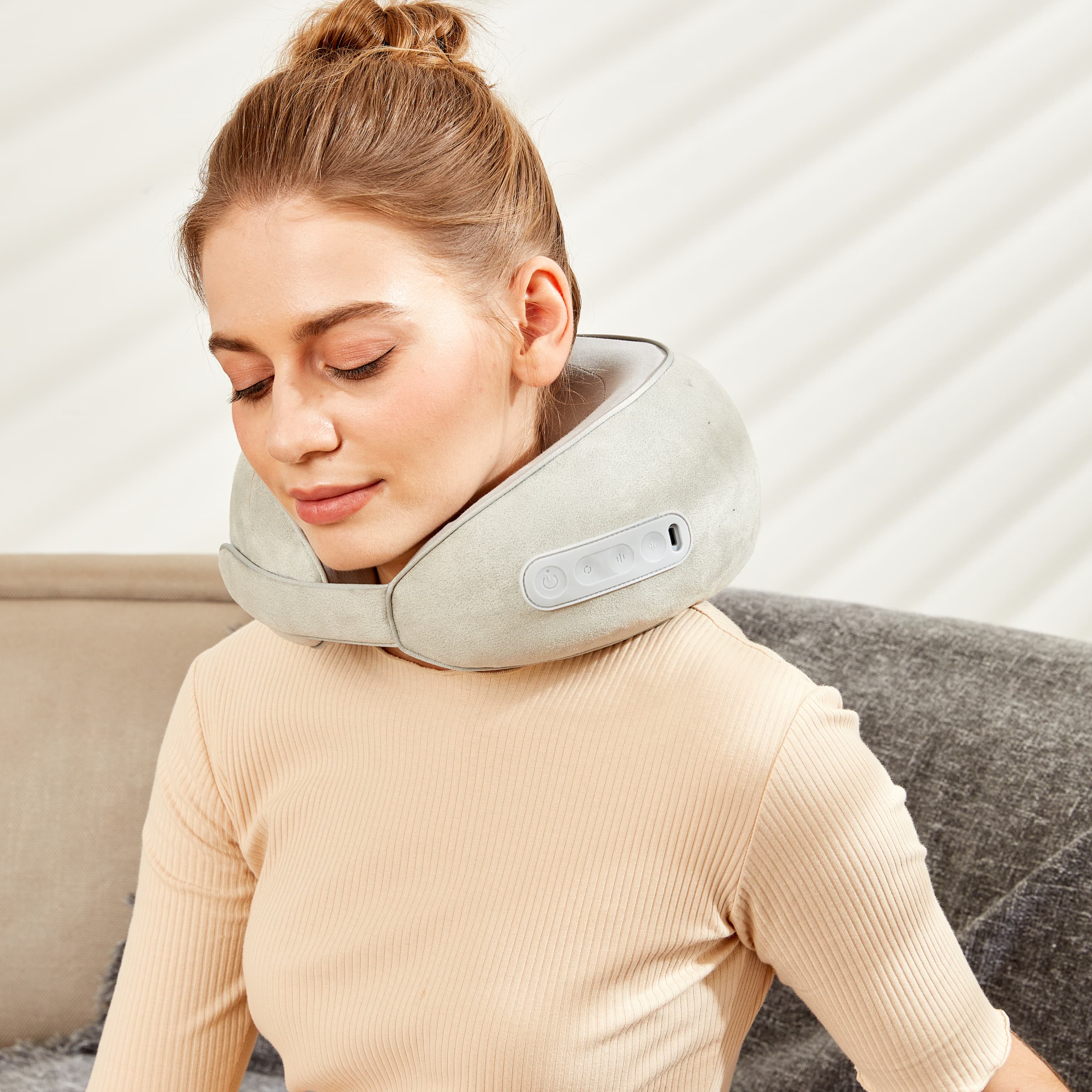 Back Neck Massage Pillow Kneading Massager In-Car Thermotherapy Massage  Pillow w/ Car Charger US Plug